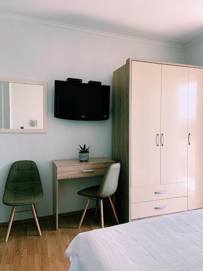 Apartments Hollaj อุลซิน ภายนอก รูปภาพ