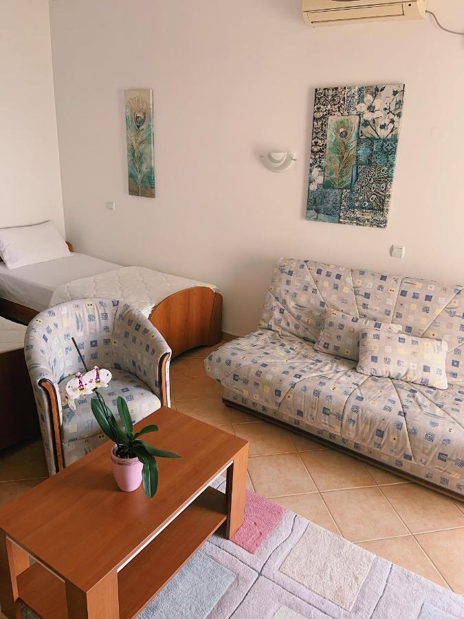 Apartments Hollaj อุลซิน ภายนอก รูปภาพ